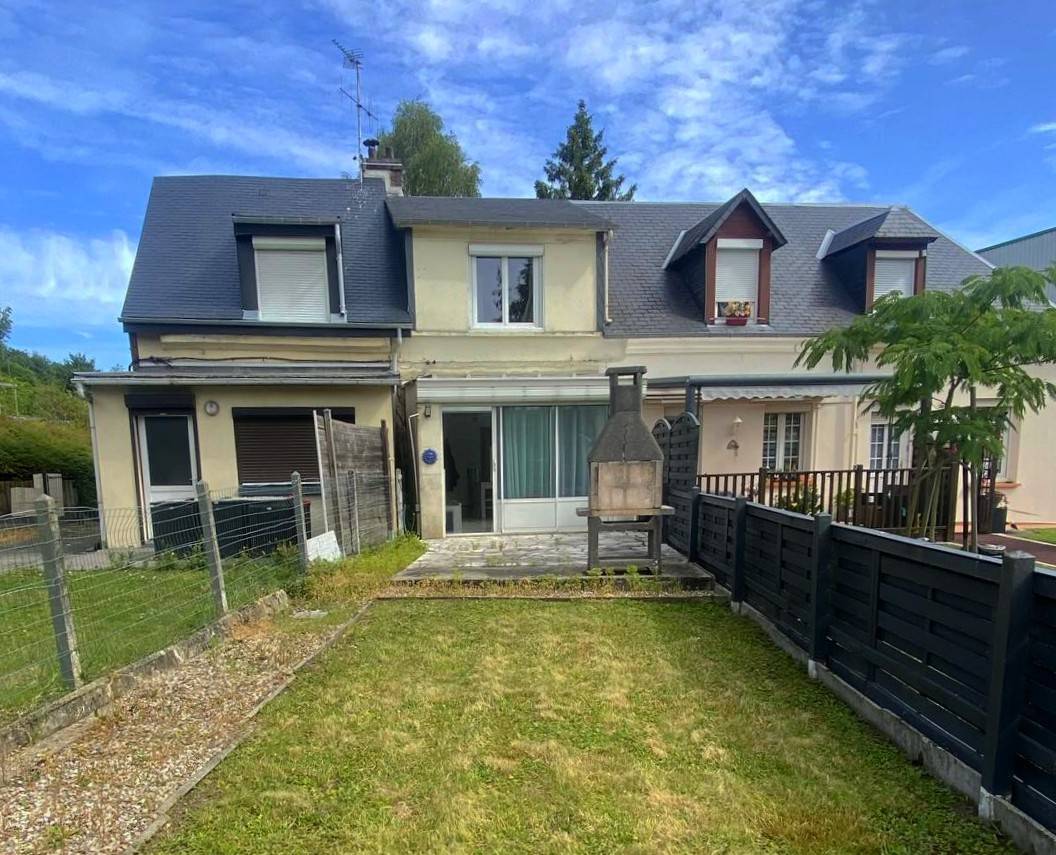 Charmante Maison de Ville à Vendre à Lillebonne – 51.60 m² env.